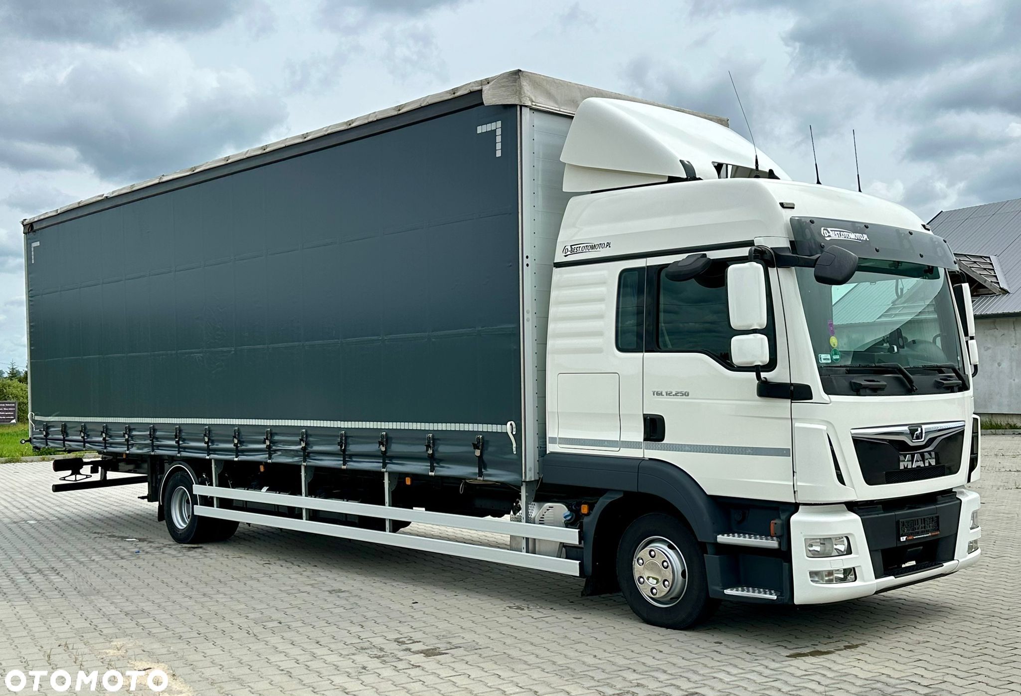MAN TGL 12.250 / FIRANKA / 23 EUROPALETY / 9.5 M DŁUGOŚCI / NISKI PRZEBIEG / 380 TYS KM / SYPIALKA / 11.2020 ROK - 1