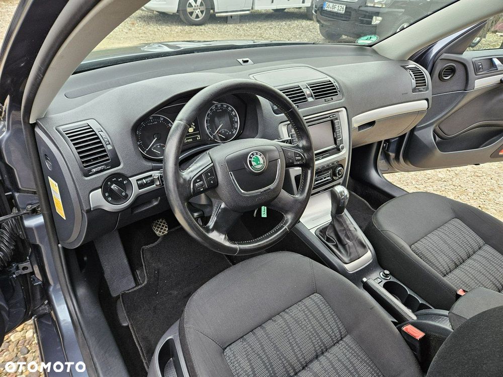 Skoda Octavia - 8