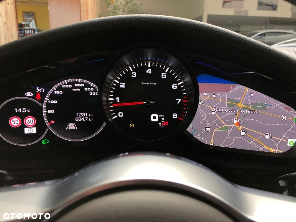 Porsche Panamera 4S - 19