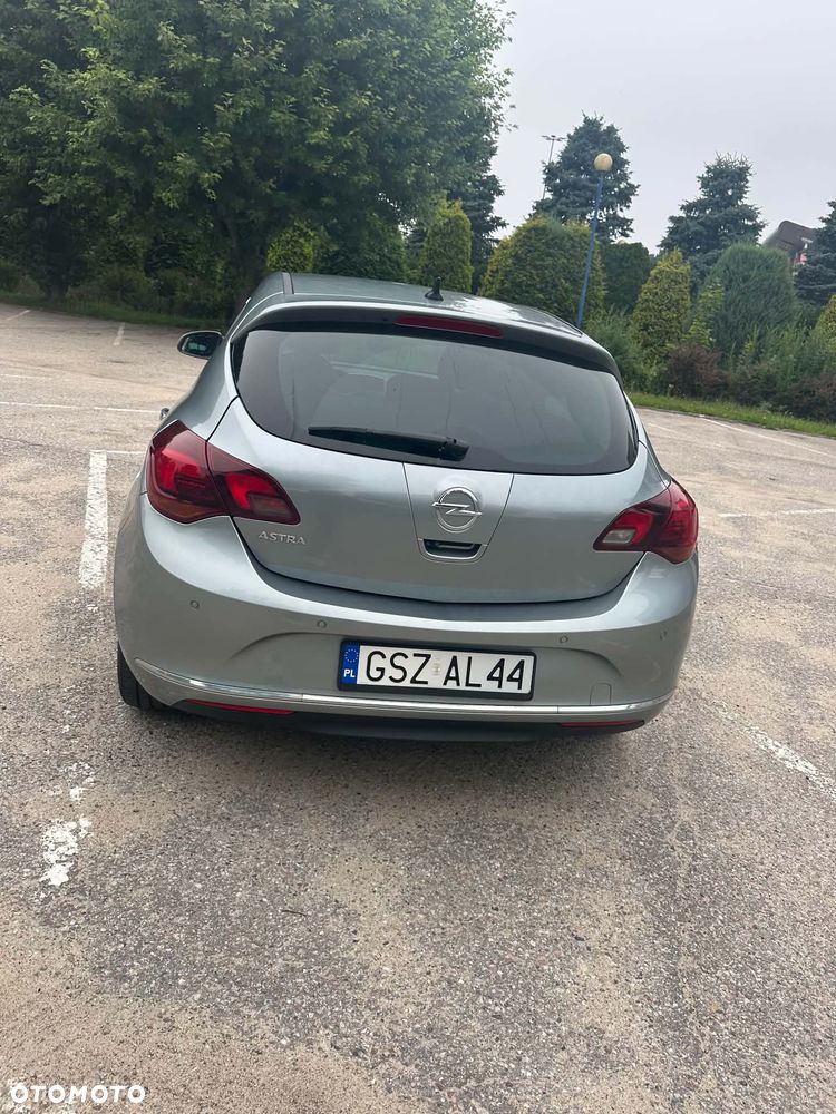Opel Astra 1.4 T Cosmo - 3