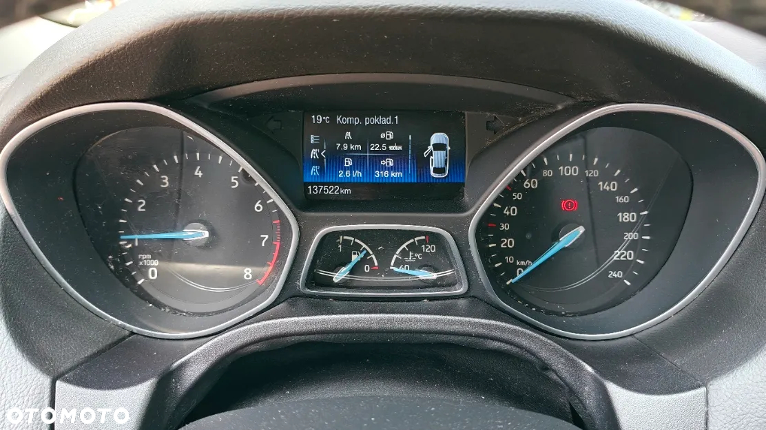 Ford Focus Turnier 1.0 EcoBoost Start-Stopp-System TITANIUM - 13