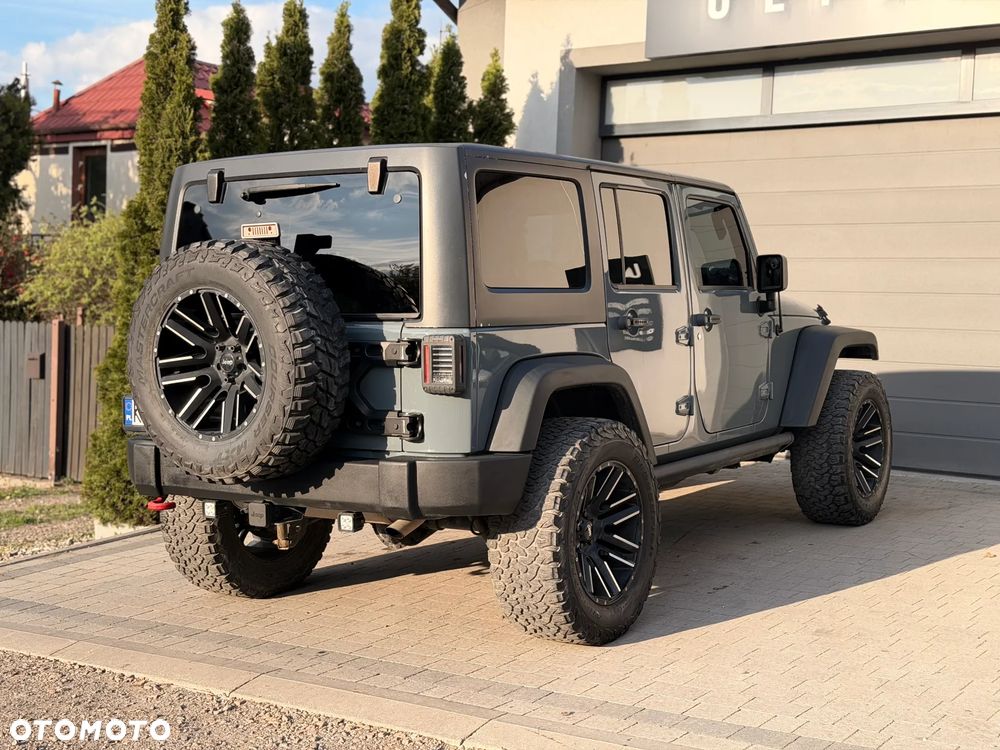 Jeep Wrangler - 9
