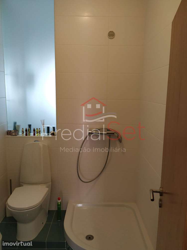 Apartamento T3 com Terraço- Centro do Barreiro - Grande imagem: 4/12