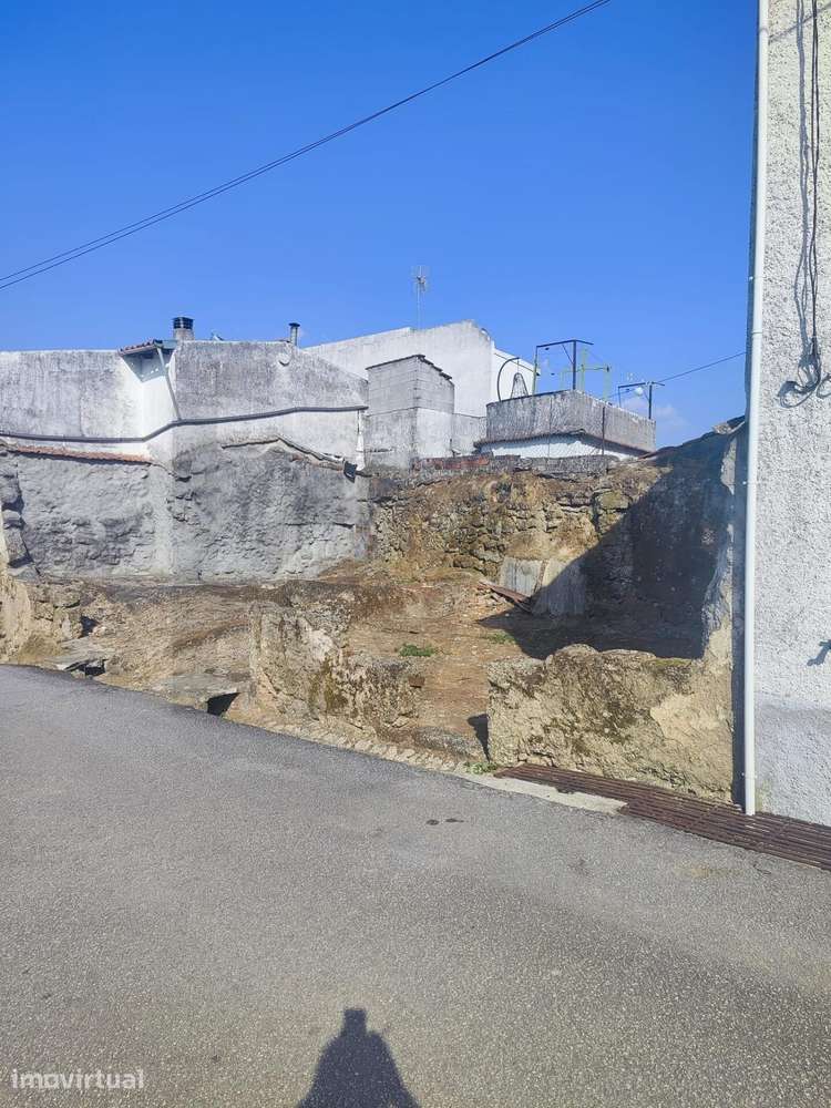 Terreno Urbano - Grande imagem: 3/3