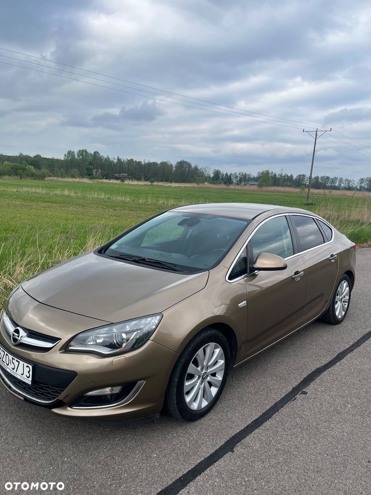 Opel Astra - 2
