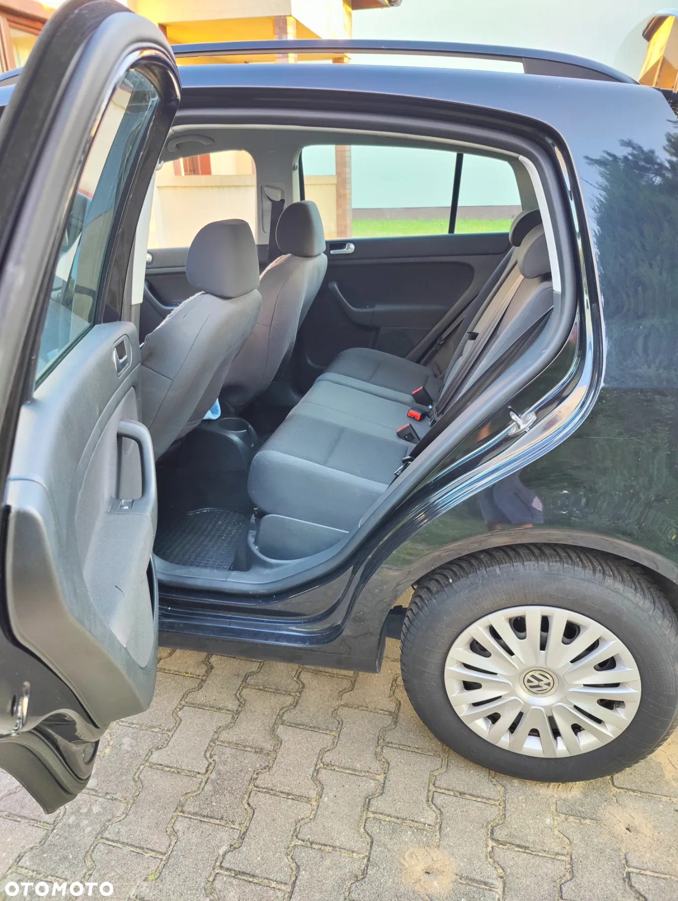 Volkswagen Golf Plus 1.6 TDI BlueMot Comfortline - 6