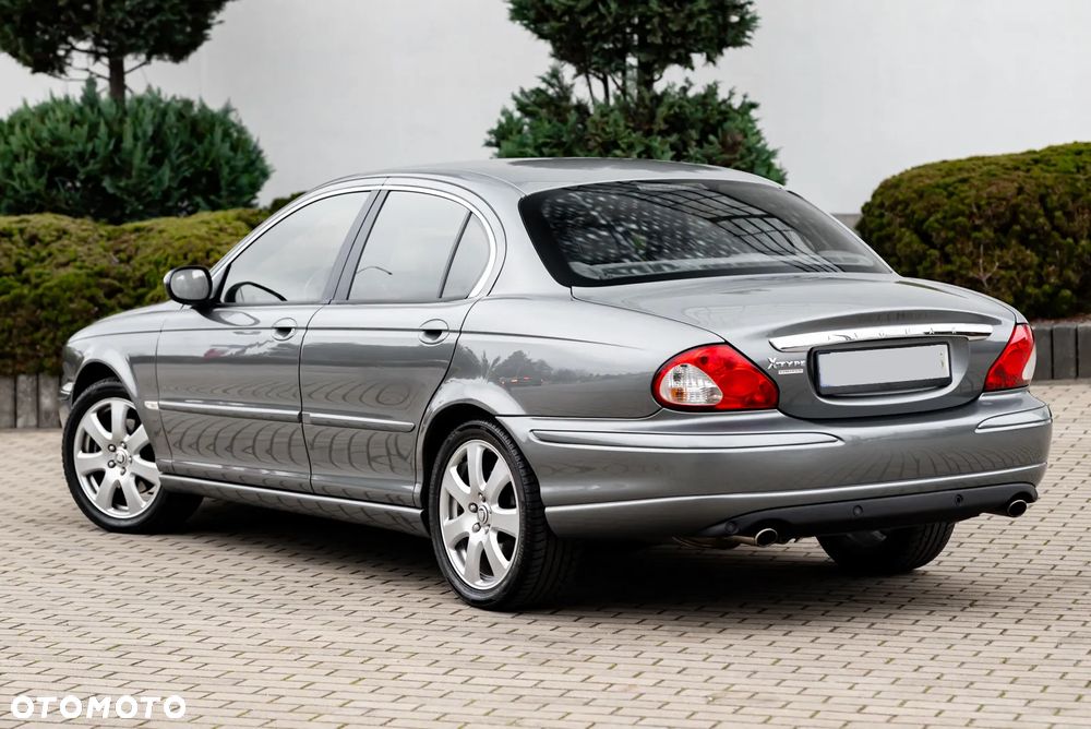 Jaguar X-Type - 13