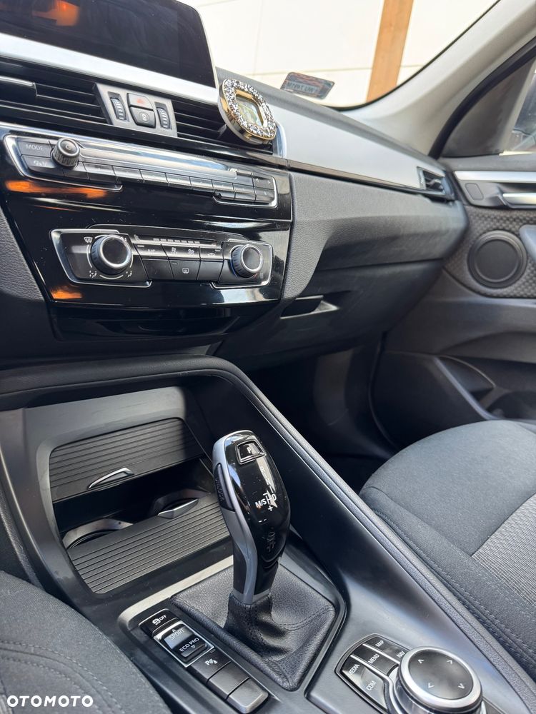 BMW X1 sDrive18i - 9