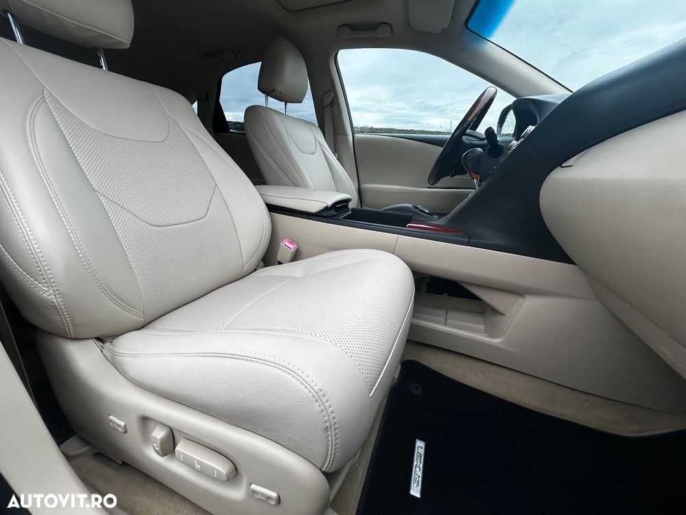 Lexus Seria RX - 21