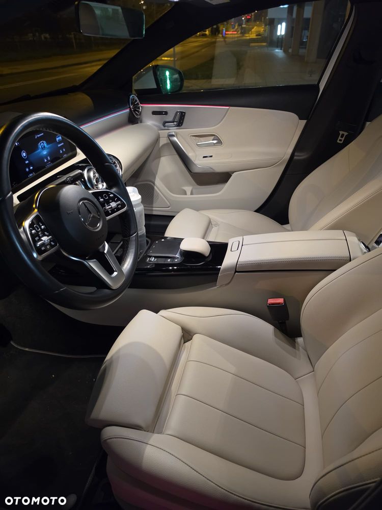 Mercedes-Benz Klasa A 220 4Matic 7G-DCT Progressive - 15