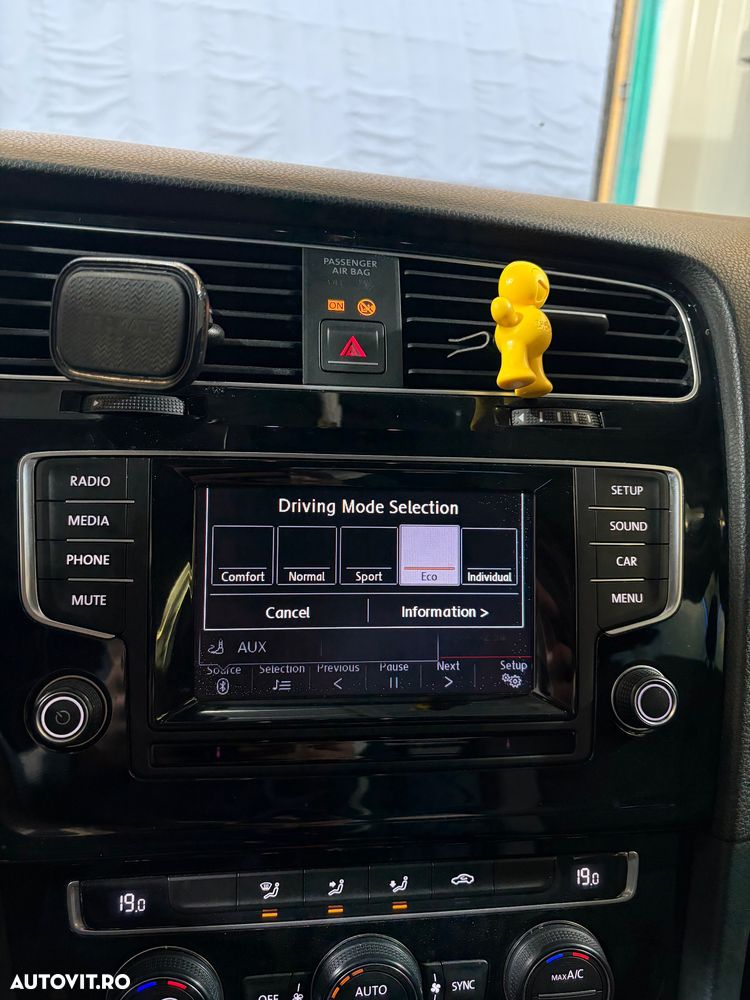 Volkswagen Golf - 15