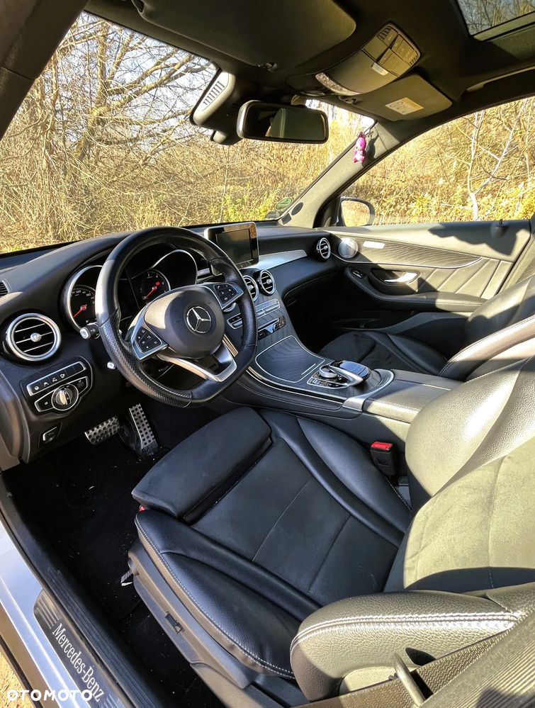 Mercedes-Benz GLC - 21