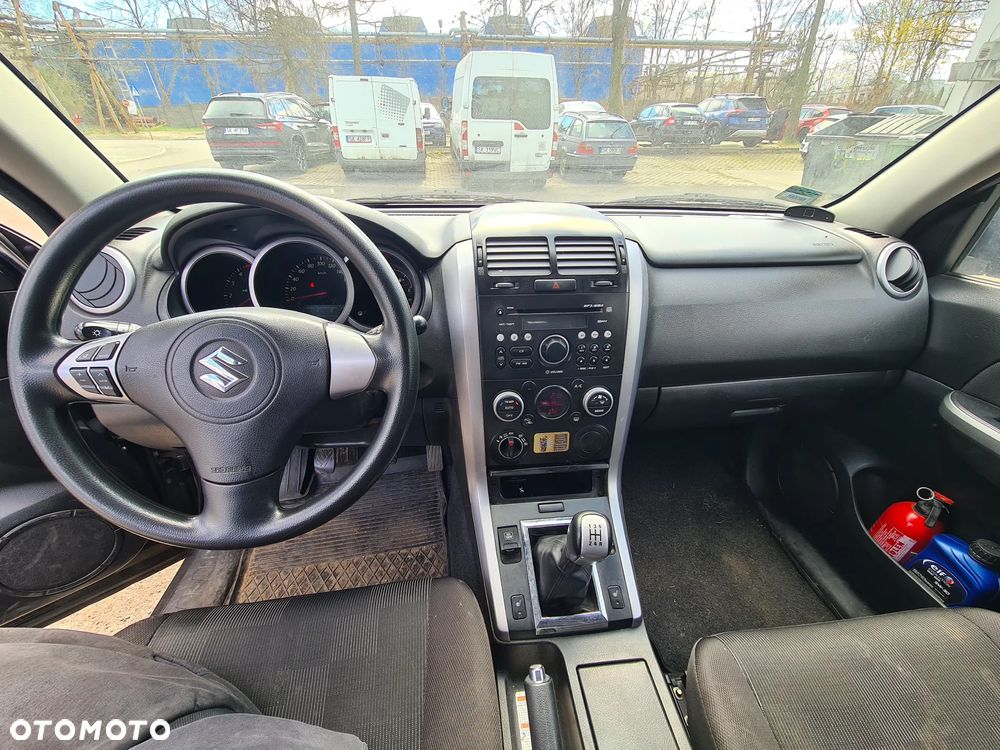 Suzuki Grand Vitara 1.9 DDiS - 6