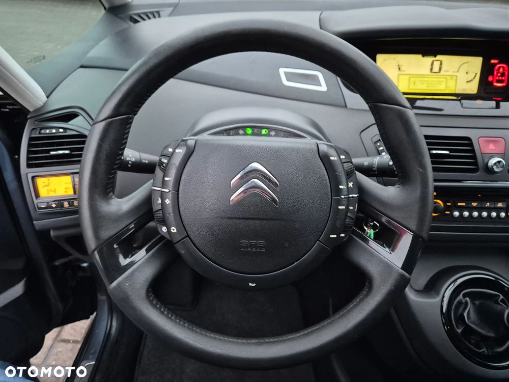 Citroën C4 Grand Picasso - 38