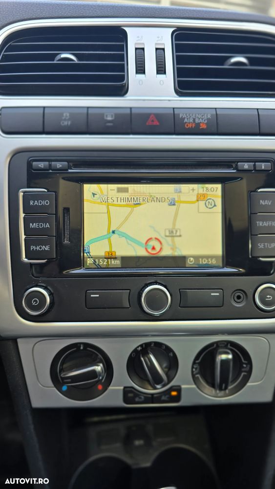 Volkswagen Polo 1.4 DSG Highline - 8