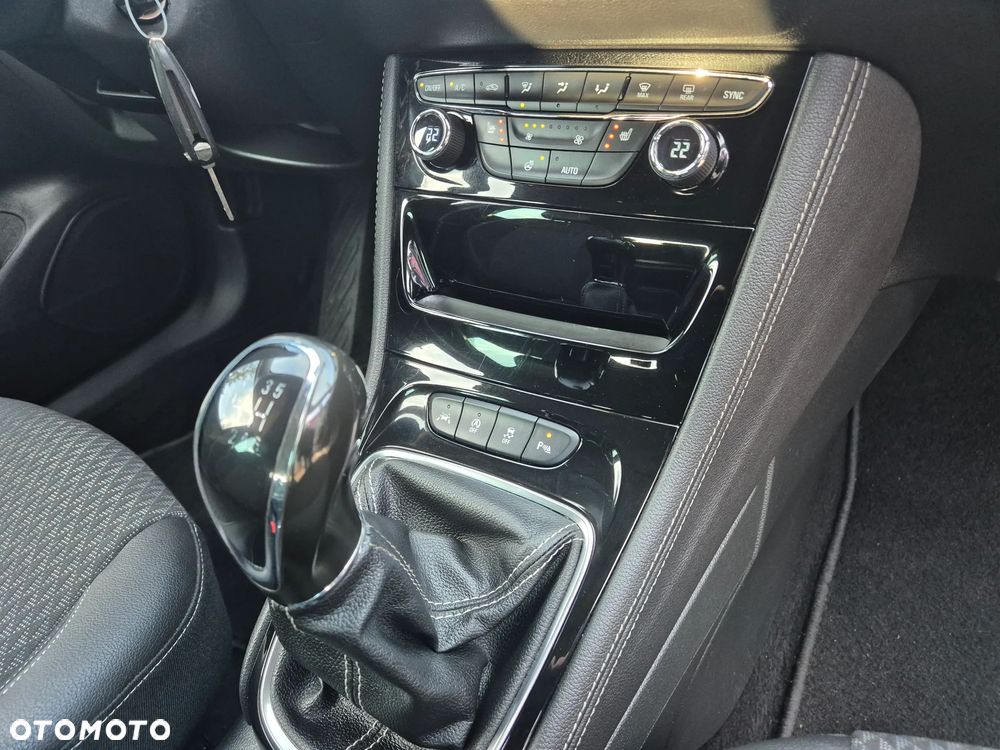 Opel Astra 1.4 Turbo Innovation - 9