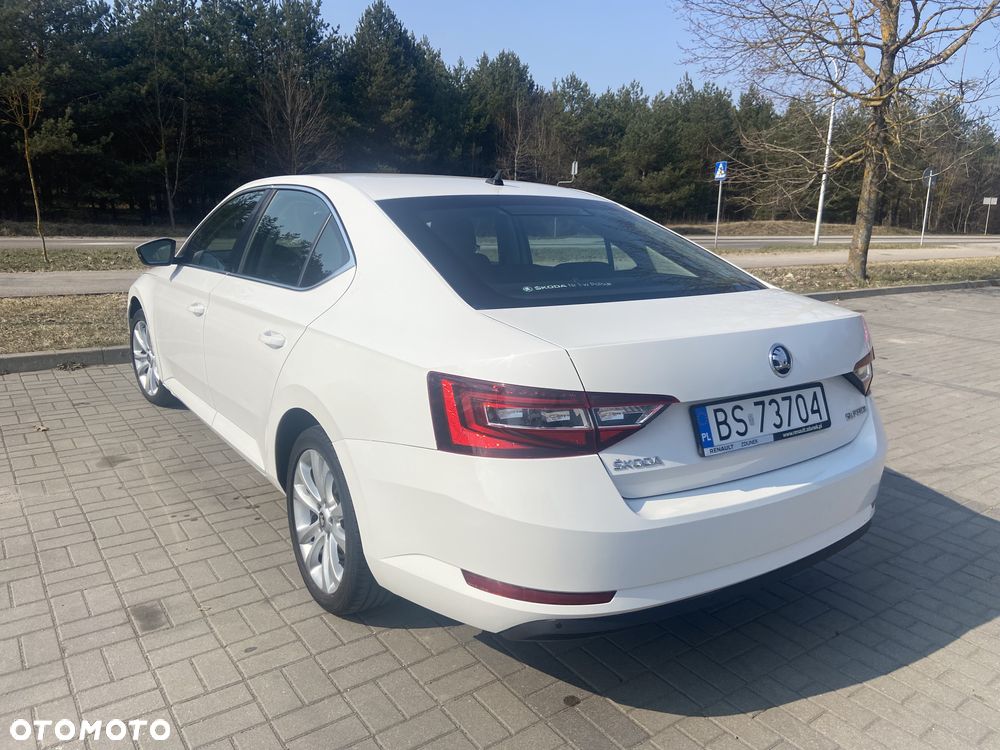 Skoda Superb 2.0 TDI Ambition - 5