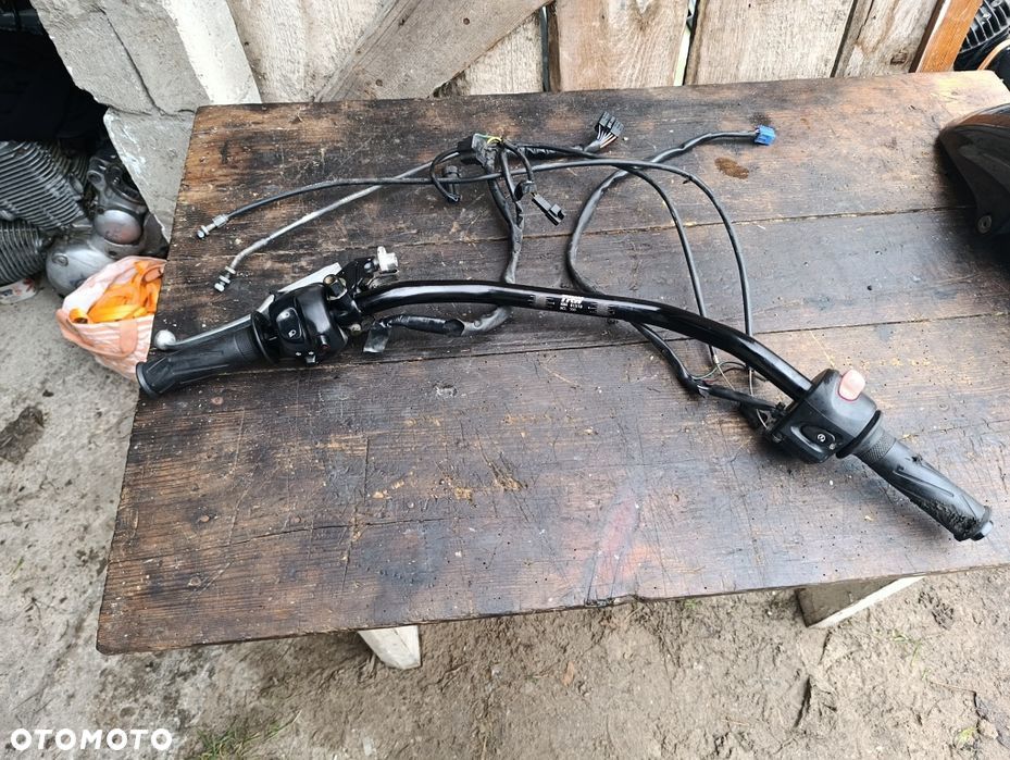 Kierownica Yamaha FZ6 04 - 09 r klamka przełączniki sprzęgło części G2 - 1