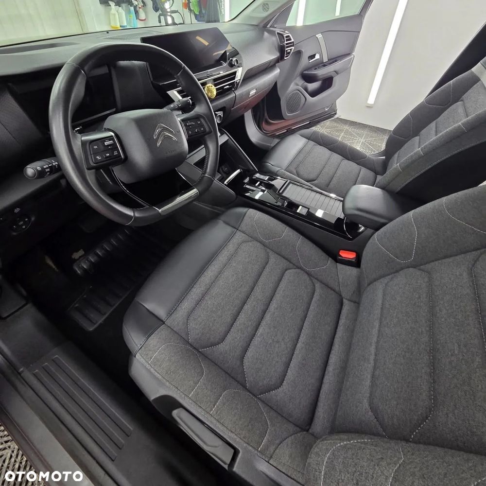 Citroën C4 BlueHDi 130 Stop&Start EAT8 SHINE - 24