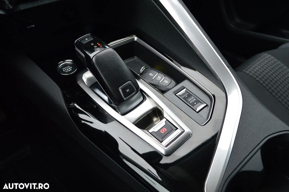 Peugeot 3008 BlueHDi 130 Stop & Start EAT8 Active Business-Paket - 12