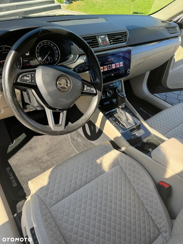 Skoda Superb 2.0 TDI 4x4 Ambition DSG - 10