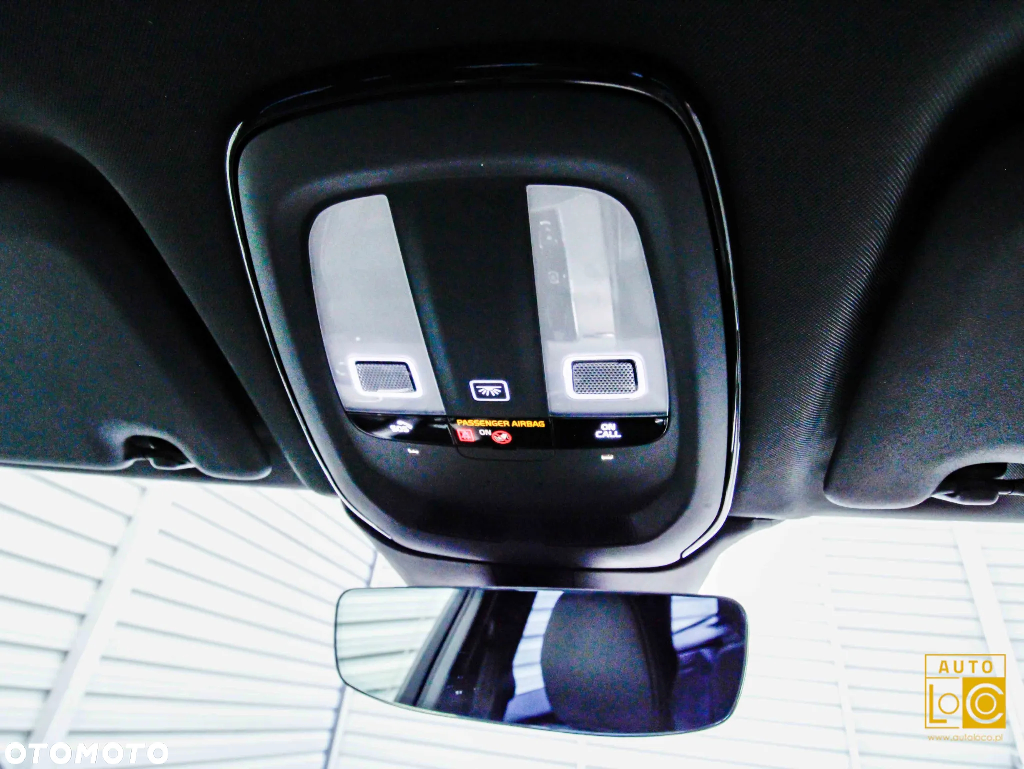 Volvo XC 60 T4 R-Design - 35