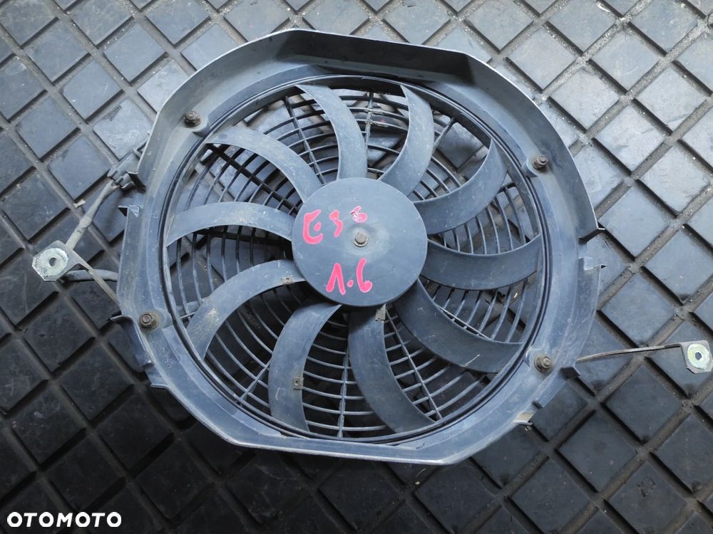 WENTYLATOR CHŁODNICY BMW 3 E36 1.6 BENZYNA - 1