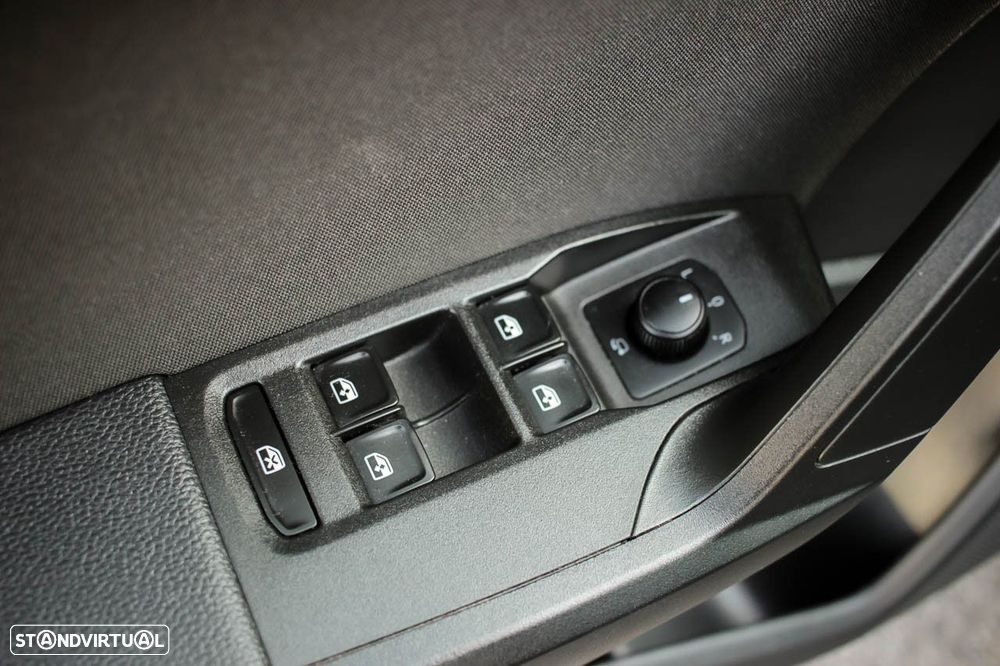 SEAT Arona 1.0 TSI FR - 10