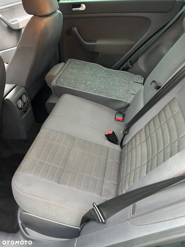 Volkswagen Golf 1.9 TDI Sportline - 7