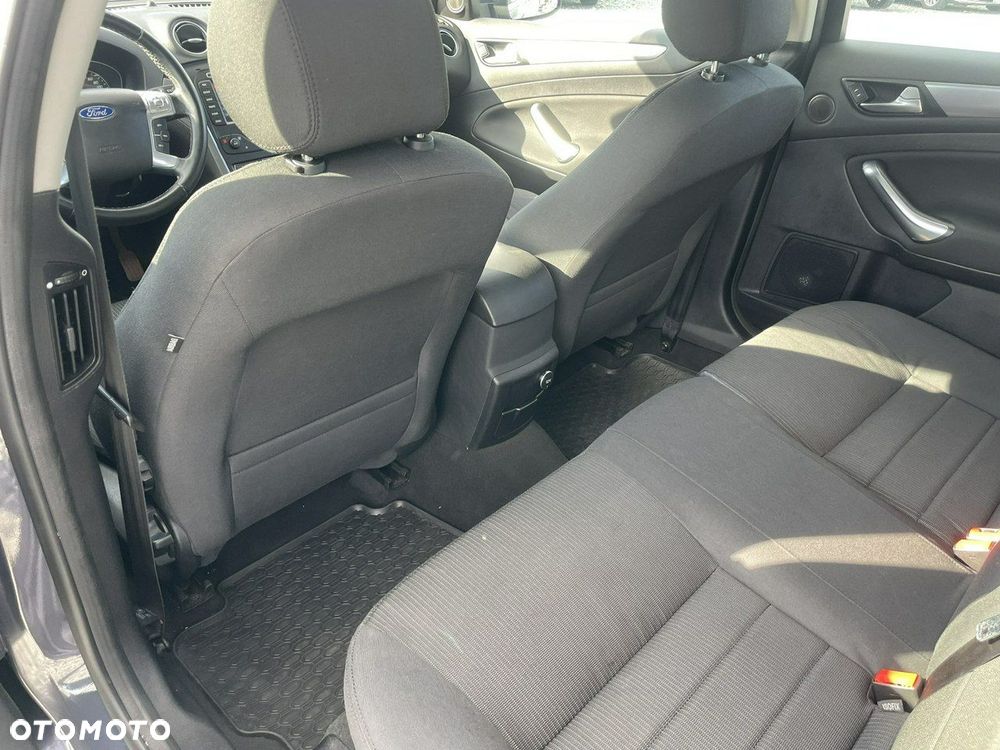 Ford Mondeo 1.6 TDCi Titanium - 25