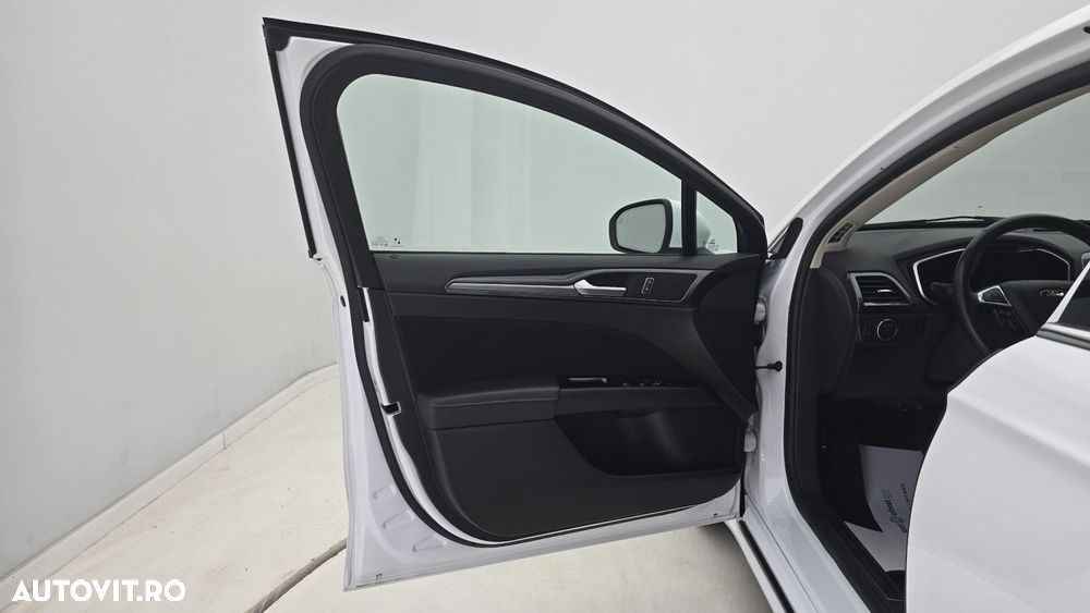 Ford Mondeo 2.0 TDCI Aut. AWD Vignale - 12