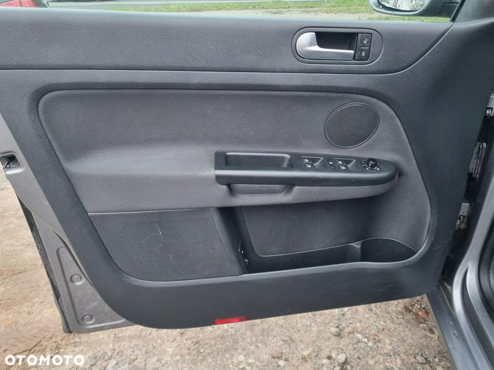 Volkswagen Golf Plus - 19