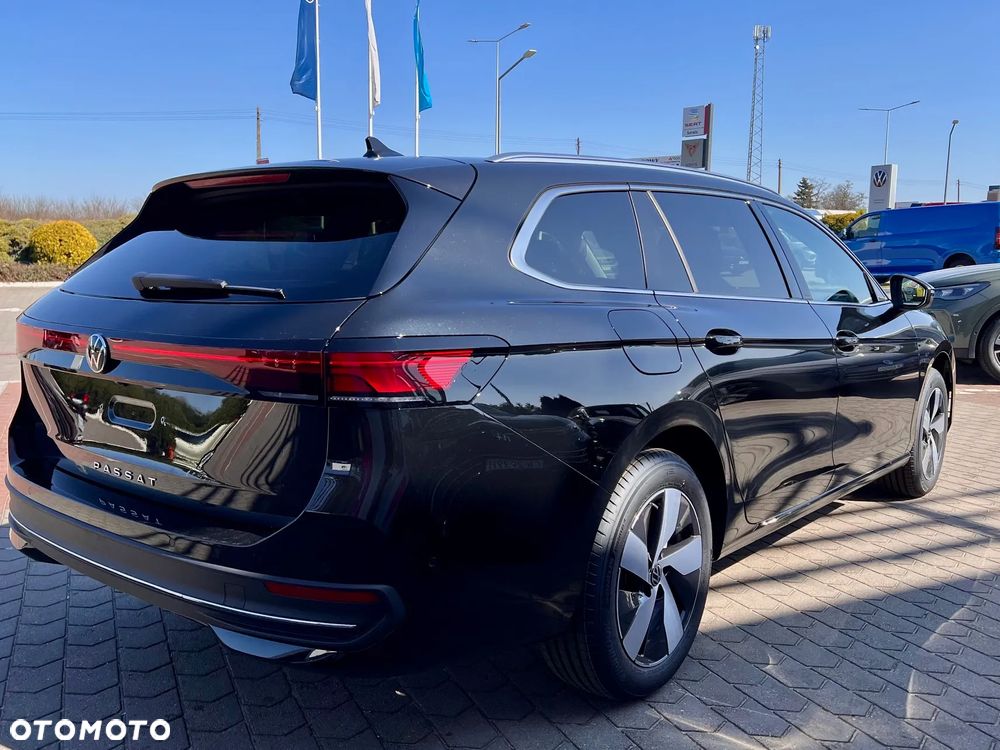 Volkswagen Passat - 4