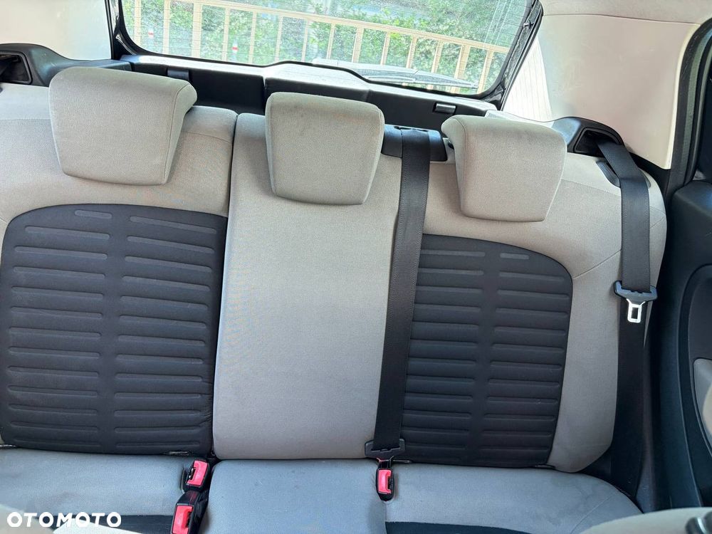 Fiat Grande Punto 1.4 8V Racing - 12