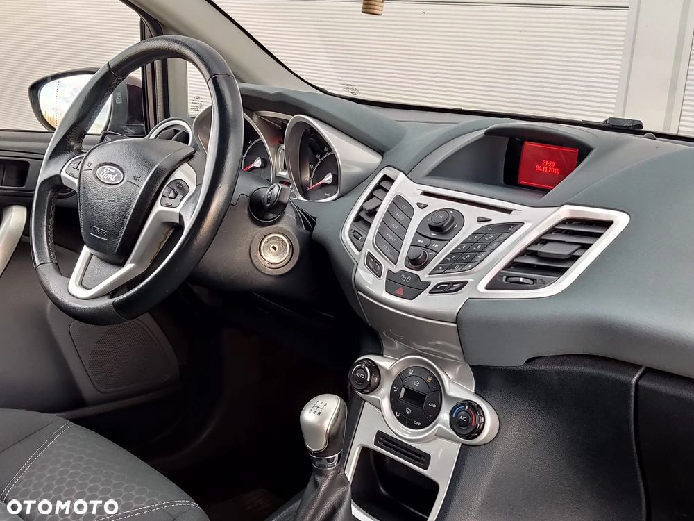 Ford Fiesta 1.4 Titanium EU5 - 14