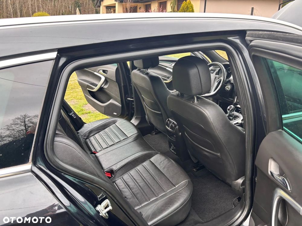 Opel Insignia - 13