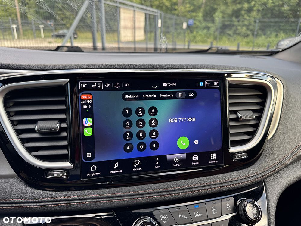 Chrysler Pacifica - 34