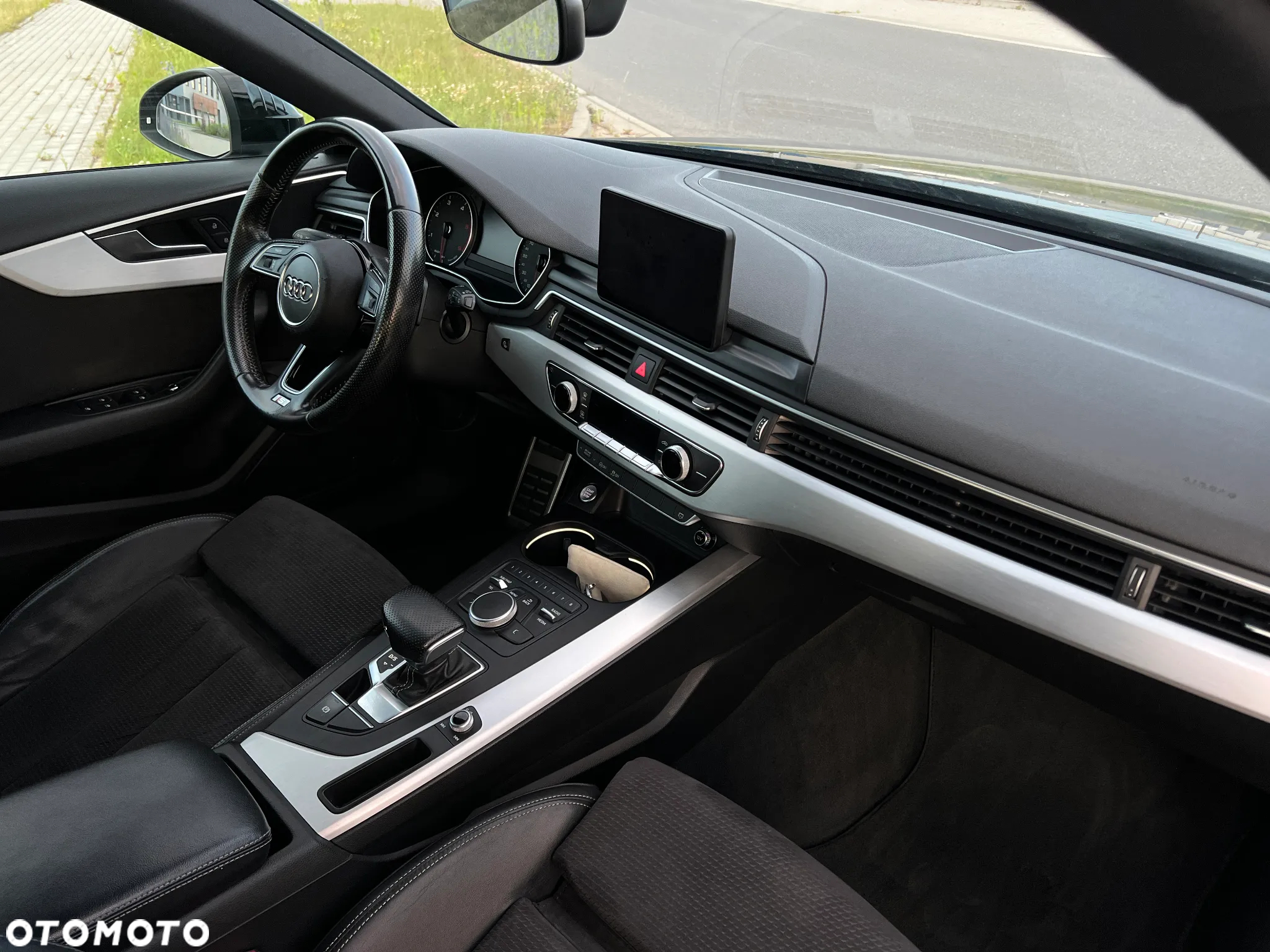Audi A4 2.0 TDI Sport S tronic - 17