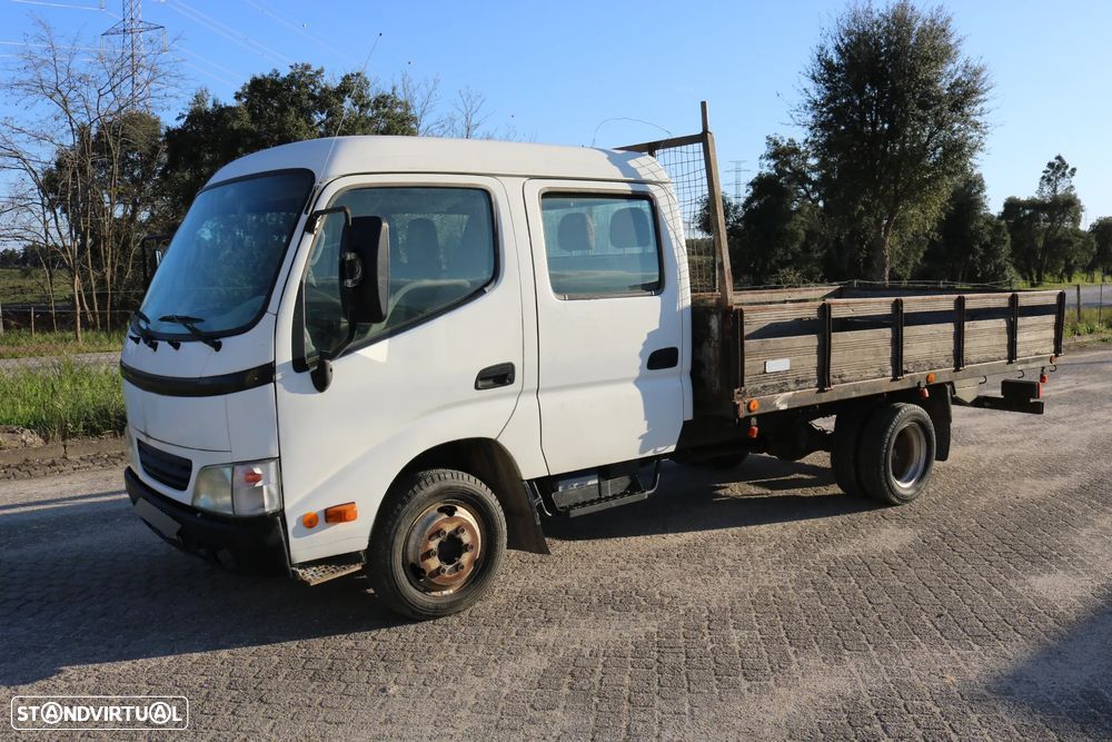 Toyota DYNA - 3