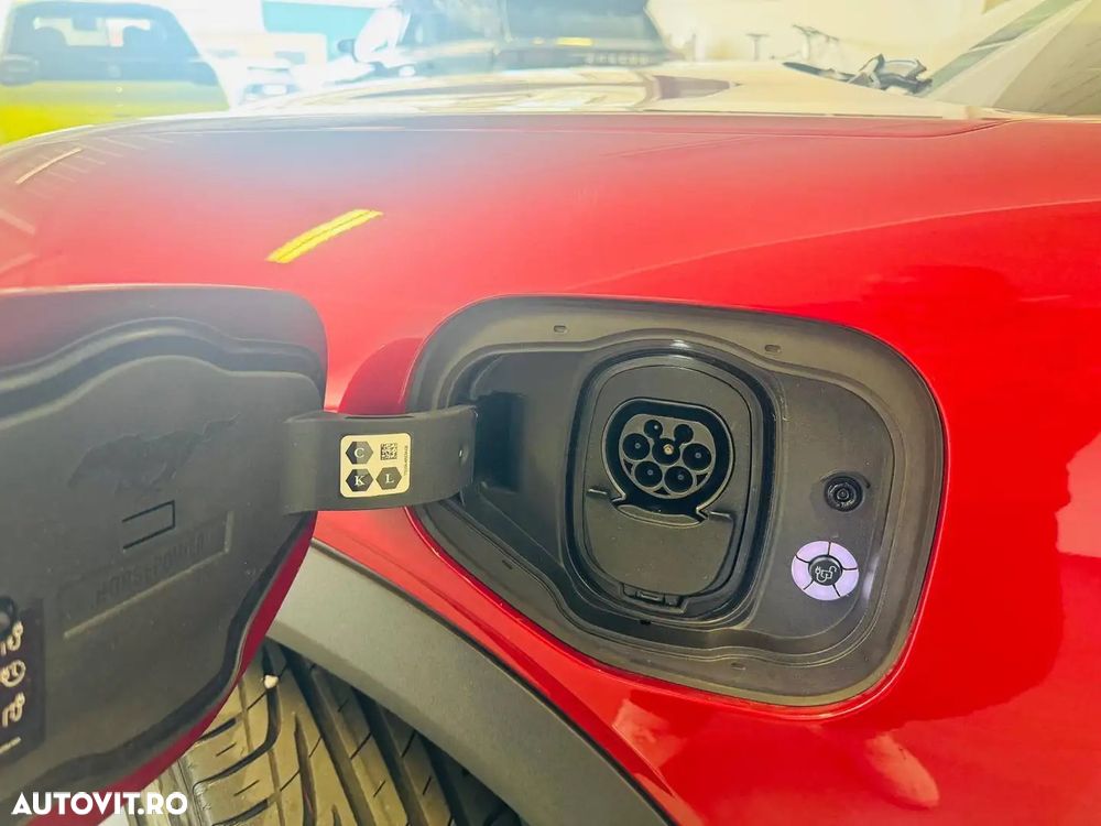 Ford Mustang Mach-E AWD PREMIUM - 8