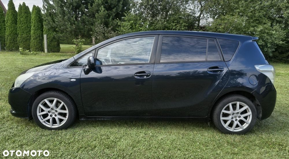 Toyota Verso - 2