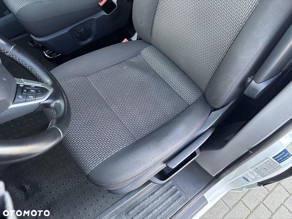 Volkswagen Transporter - 16