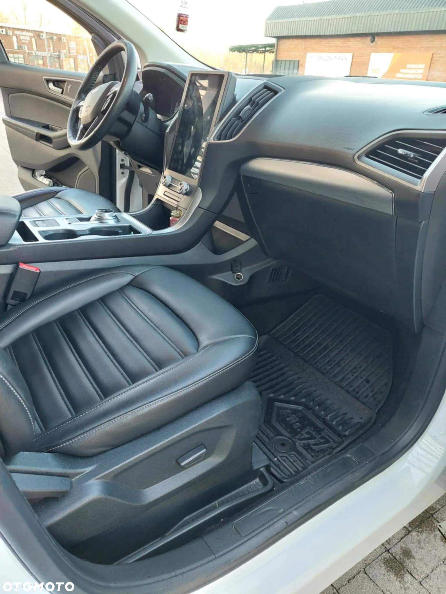 Ford Edge - 10