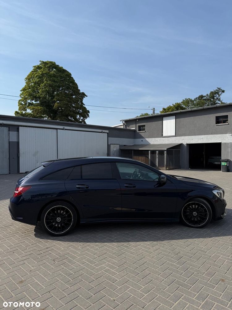 Mercedes-Benz CLA 220 4-Matic - 7
