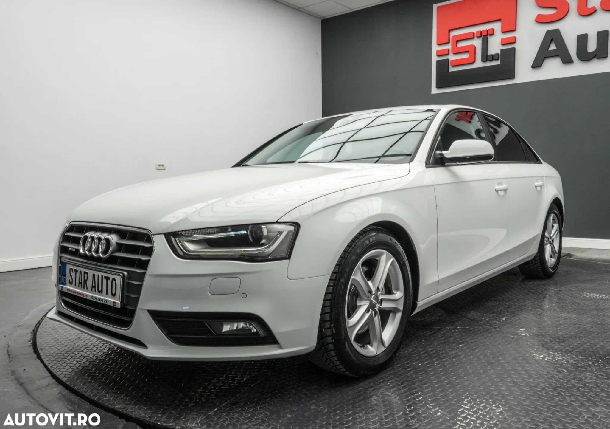 Audi A4 2.0 TDI quattro Stronic - 1