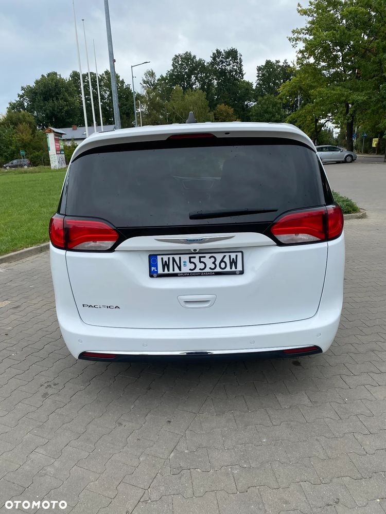 Chrysler Pacifica - 14
