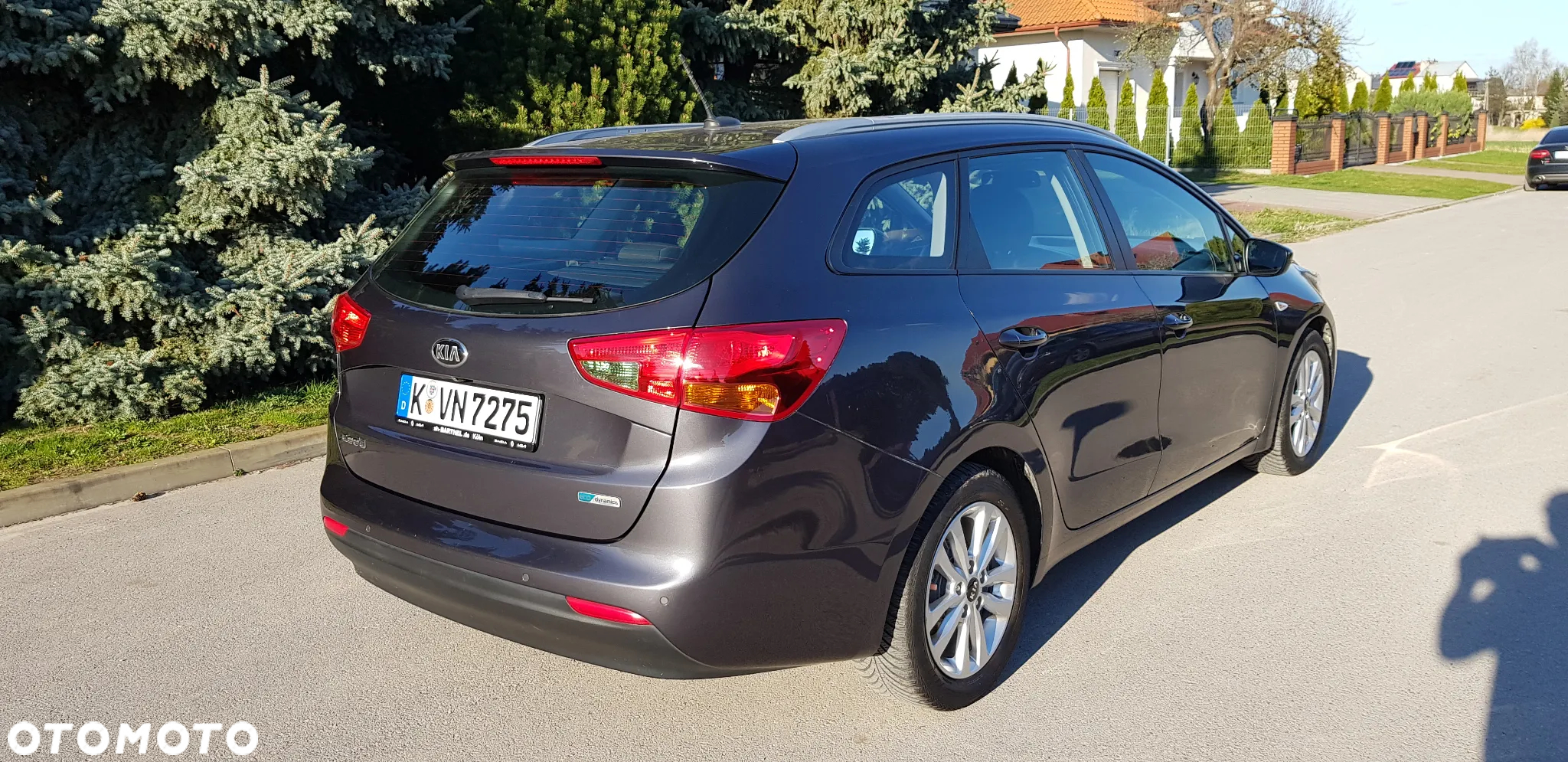 Kia Ceed 1.6 GDI Dream-Team Edition - 17