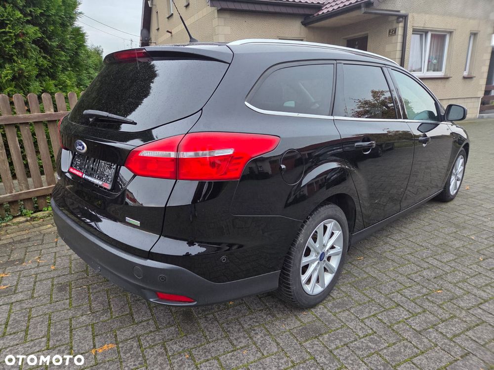 Ford Focus 1.0 EcoBoost Titanium - 3