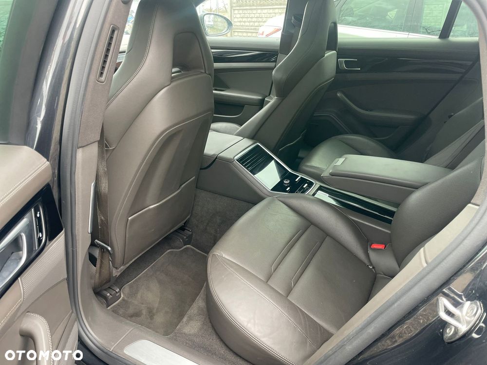 Porsche Panamera - 15