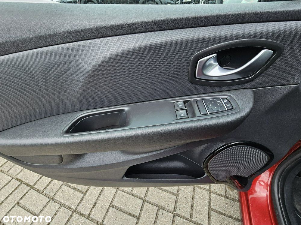 Renault Clio - 27